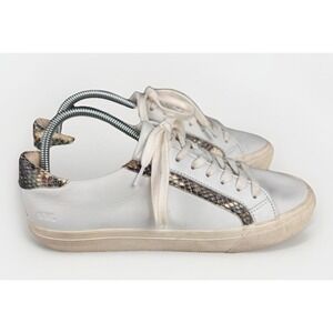 Madewell Sidewalk Low-Top Sneakers in Snake Embossed Leather in a size 8M  MA521